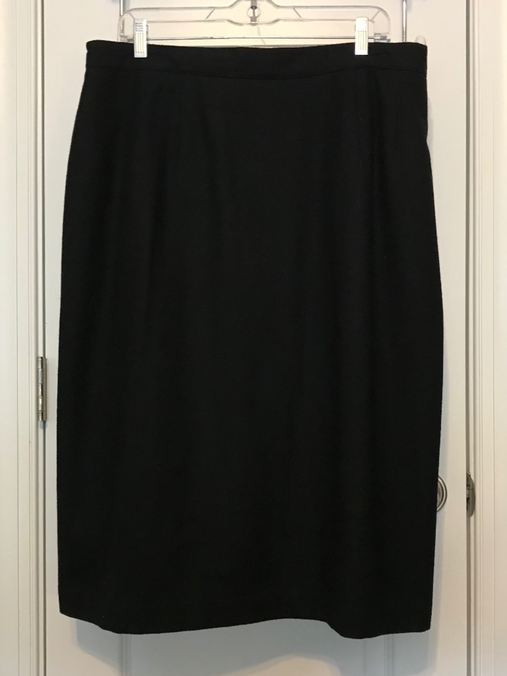 Vtg Sag Harbor II 💯% wool black lined midi skirt (20W)